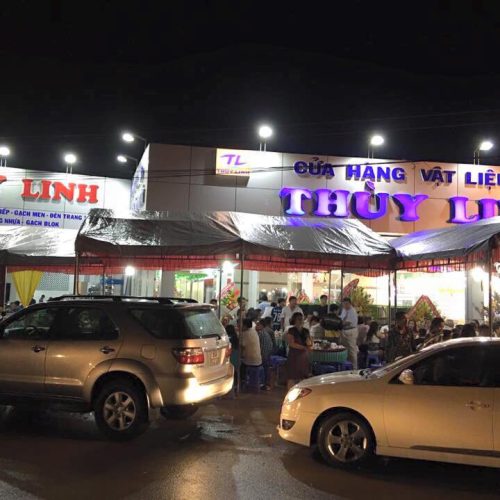 showroom Thuỳ Linh