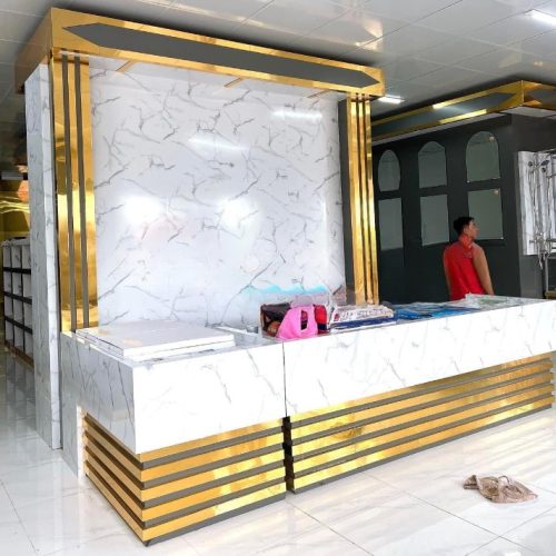 Kệ gạch Thuý Hằng